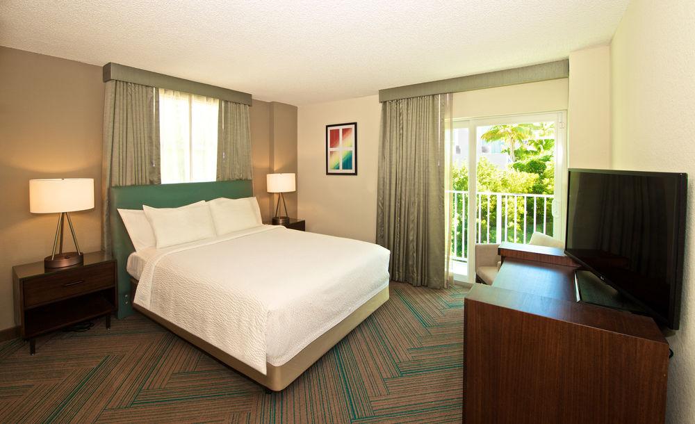 Residence Inn Miami Coconut Grove Eksteriør billede