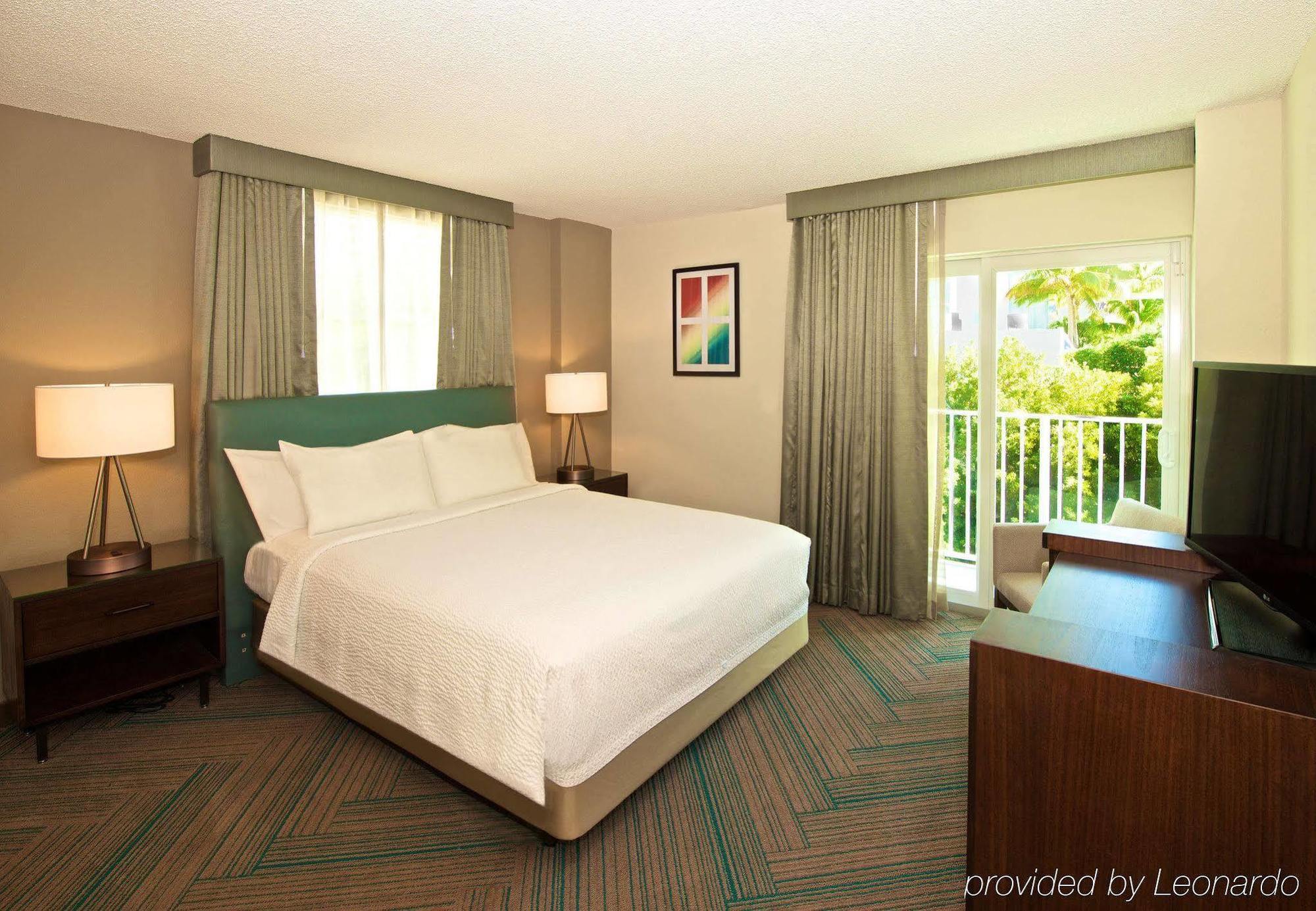 Residence Inn Miami Coconut Grove Eksteriør billede